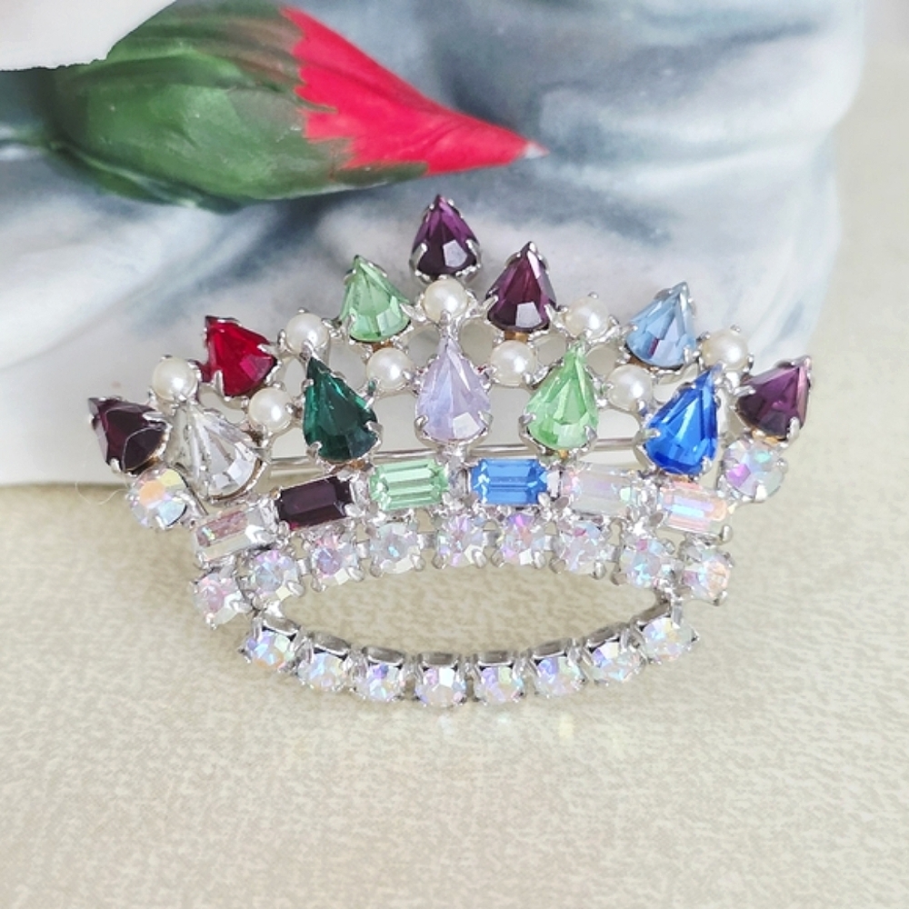VINTAGE B.David Colorful Rhinestone Faux Pearl Crown Brooch